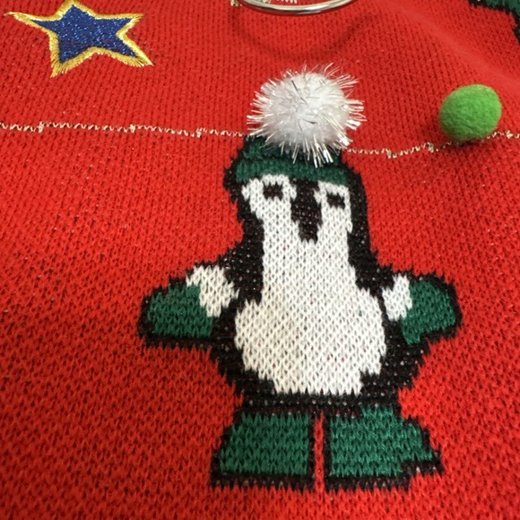 Feeling Festive XL Ugly Christmas Sweater Garland Presents Penguin Sleeves EUC - Picture 6 of 8